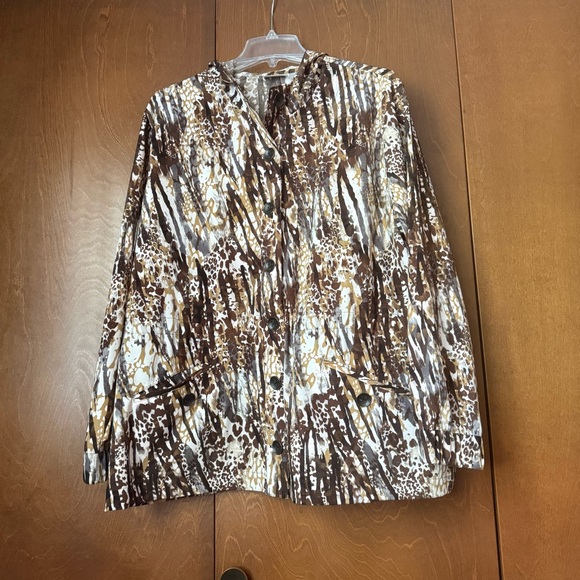 Chico’s Zenergy Brown & Cream Animal Print Jacket Sz 3 (Xl) Button Front, Hood